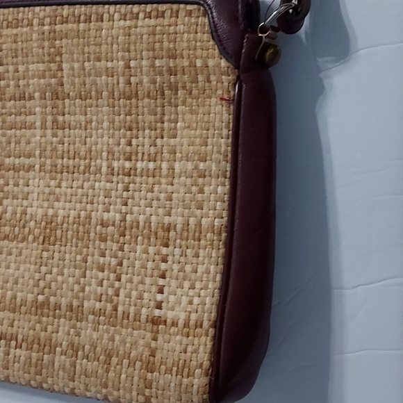 Vintage Etienne Aigner Weave Cloth and Leather Trim Shoulder Purse 7.5inHx11inW. - Picture 4 of 14